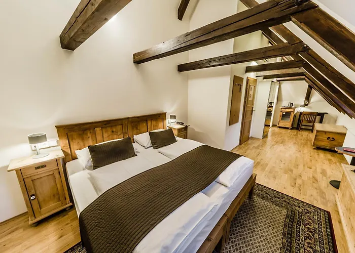 Hotel Archibald At The Charles Bridge 4*