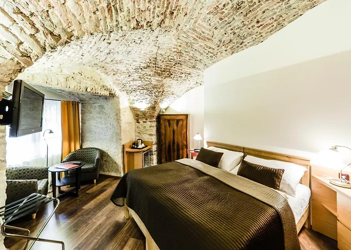 Hotel Archibald At The Charles Bridge