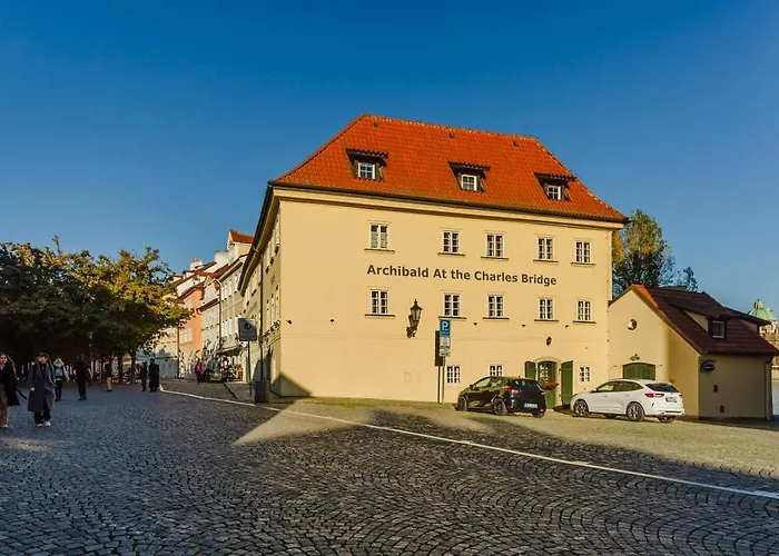 Hotel Archibald At The Charles Bridge Praga