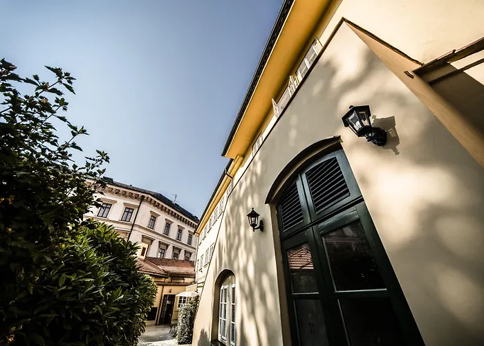 Archibald At The Charles Bridge Hotel 4*