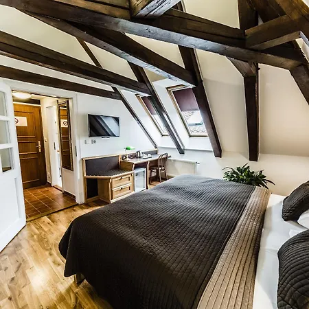Hotel Archibald At The Charles Bridge Prague