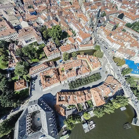 Archibald At The Charles Bridge Hotel 4*