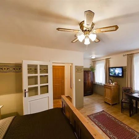 Hotel Archibald At The Charles Bridge 4*