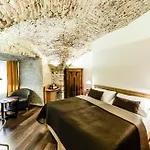 Hotel Archibald At The Charles Bridge