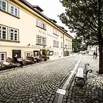 Hotel Archibald At The Charles Bridge