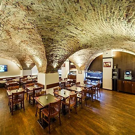Hotel Archibald At The Charles Bridge 4*