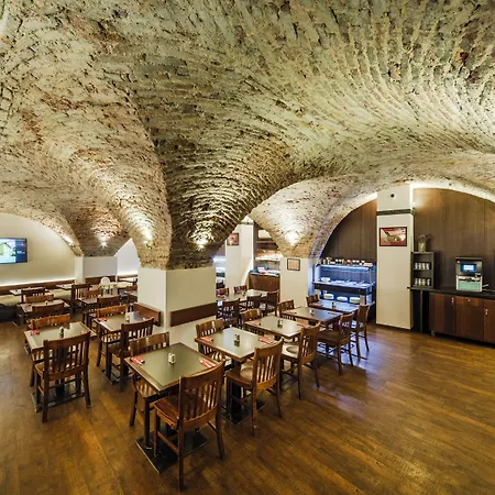 Hotel Archibald At The Charles Bridge 4*