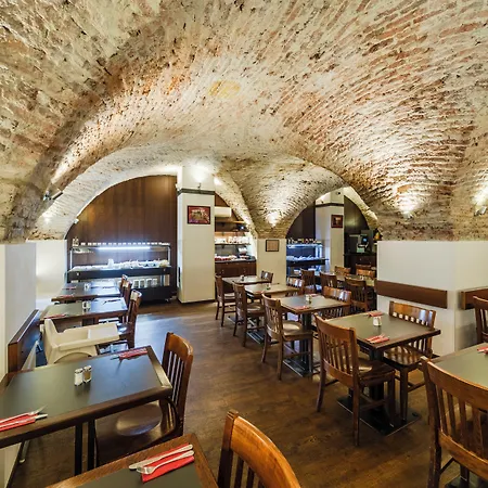 Hotel Archibald At The Charles Bridge 4*