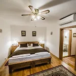 Hotel Archibald At The Charles Bridge 4*