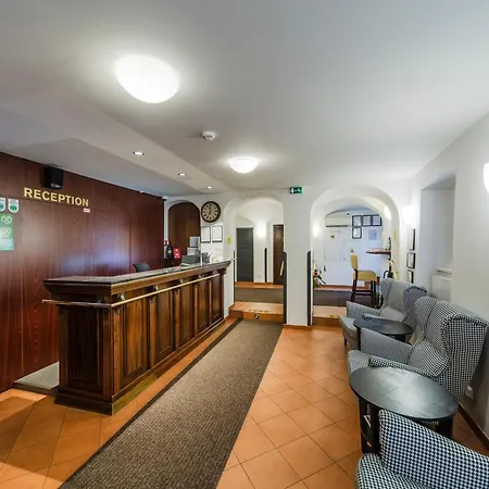 Archibald At The Charles Bridge Otel