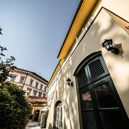 Archibald At The Charles Bridge Otel 4*