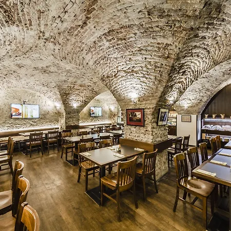 Archibald At The Charles Bridge Prag