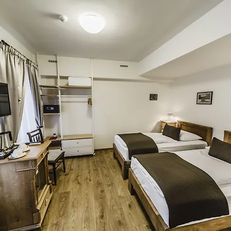 Otel Archibald At The Charles Bridge