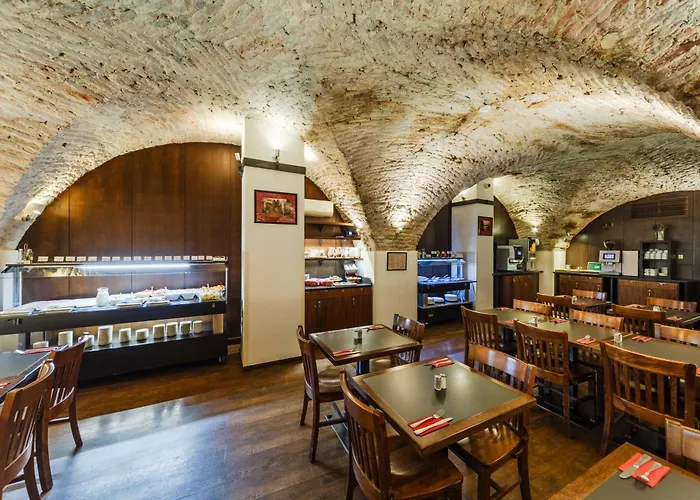 Hotel Archibald At The Charles Bridge