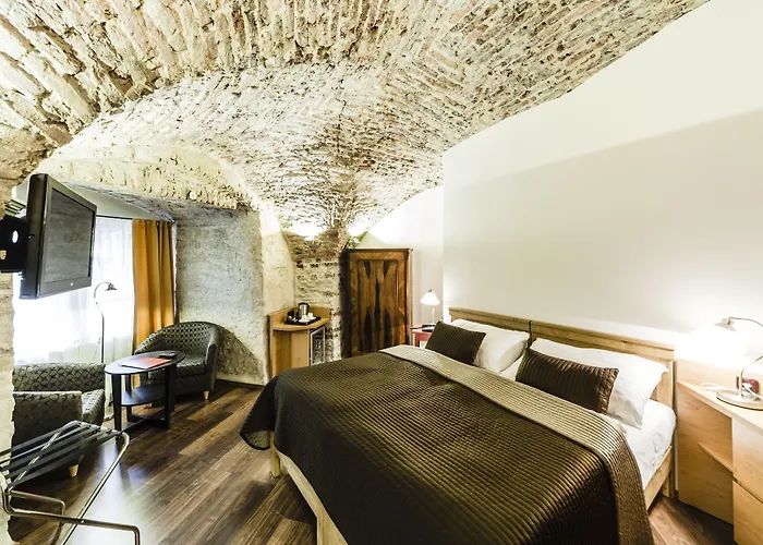 Hotel Archibald At The Charles Bridge Praga