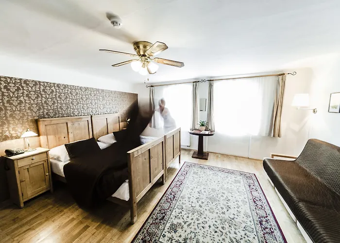 Hotel Archibald At The Charles Bridge