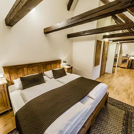 Hotel Archibald At The Charles Bridge 4*